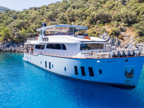 Fethiye Trawler Kiralama | Simay F ile Premium Deniz Tatili