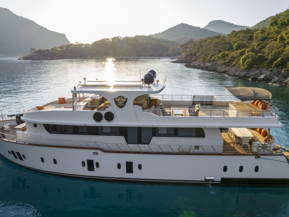 Simay S Trawler Kiralama | Lüks Haftalık Mavi Yolculuk