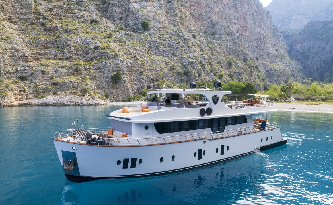 Simay S Trawler Kiralama | Lüks Haftalık Mavi Yolculuk