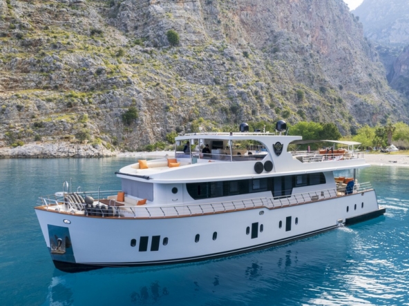 Simay S Trawler Kiralama | Lüks Haftalık Mavi Yolculuk