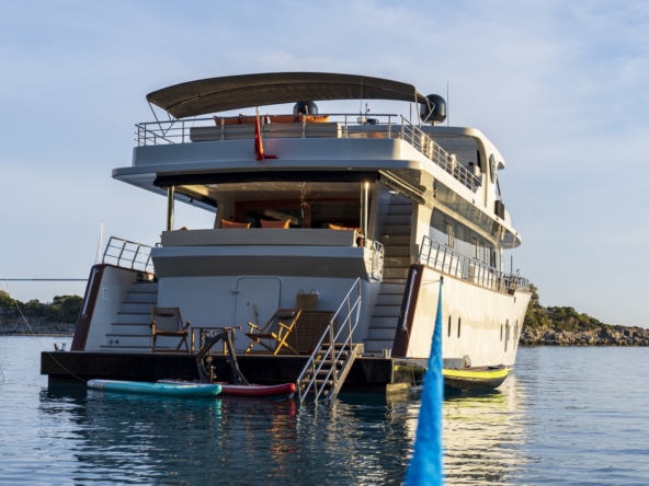 Simay S Trawler Kiralama | Lüks Haftalık Mavi Yolculuk