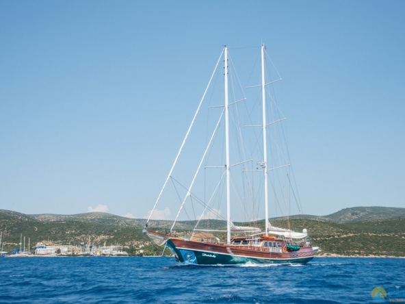 Bedia Sultan Kiralık Gulet Yat Tekne Mavi Yolculuk Tur