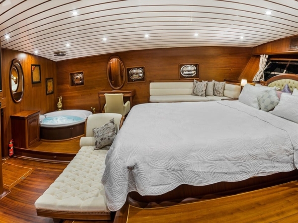 Bedia Sultan Kiralık Gulet Yat Tekne Mavi Yolculuk Tur