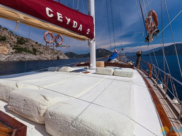 Ceyda 2 Kiralik Gulet Yat Tekne Marmaris