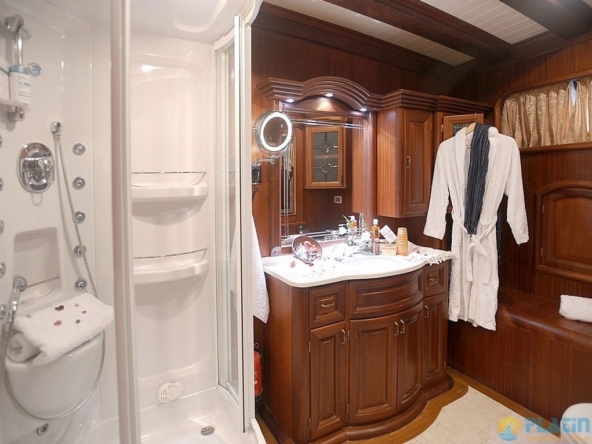 Kaptan Kadir Gulet Yat Tekne Mavi Yolculuk Yat Tekne Kiralama