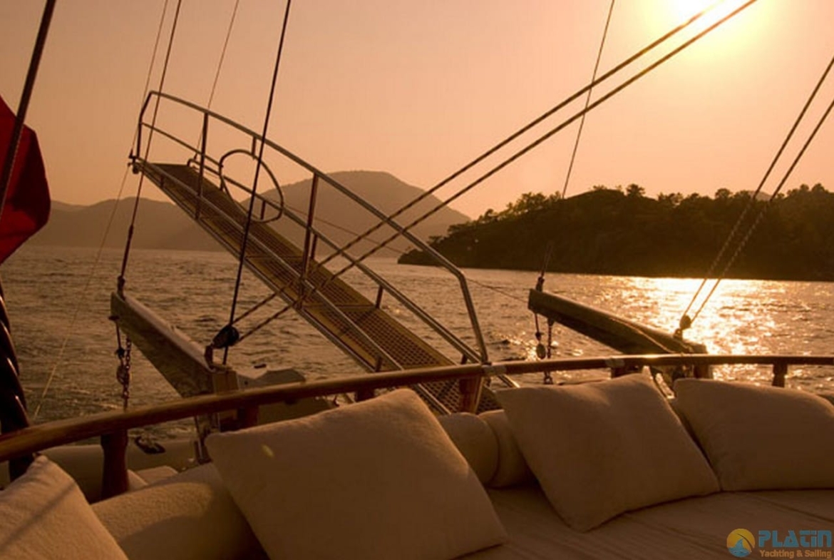 Papa Joe Kiralık Gulet Yat Tekne Mavi Yolculuk Tur