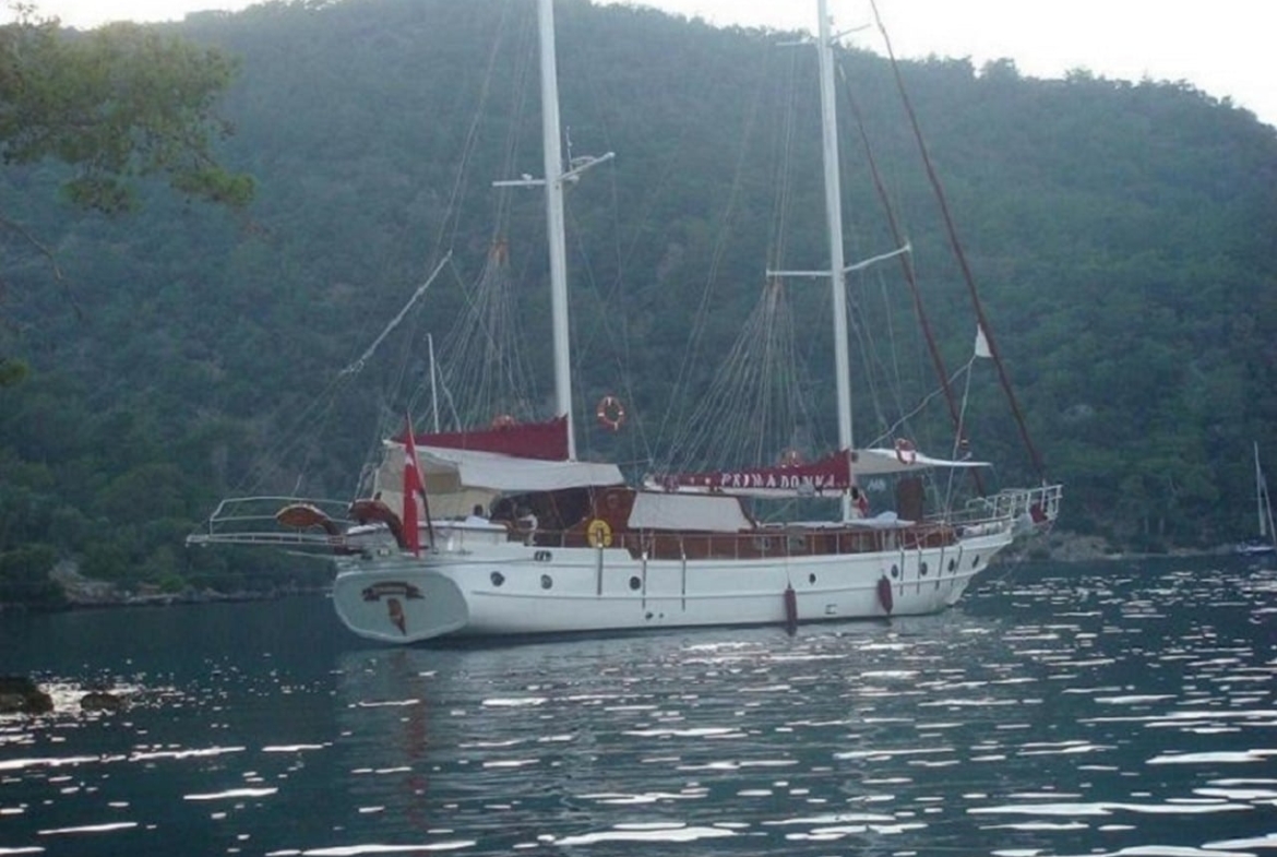 Primadonna Kiralik Yat Tekne Gulet Mavi Yolculuk