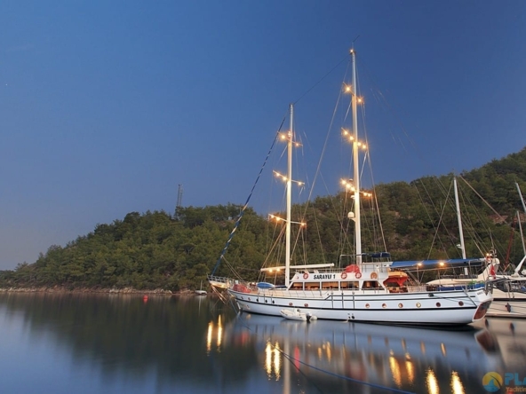 Saraylı 1 Yat Tekne Gulet Kiralama Mavi Yolculuk