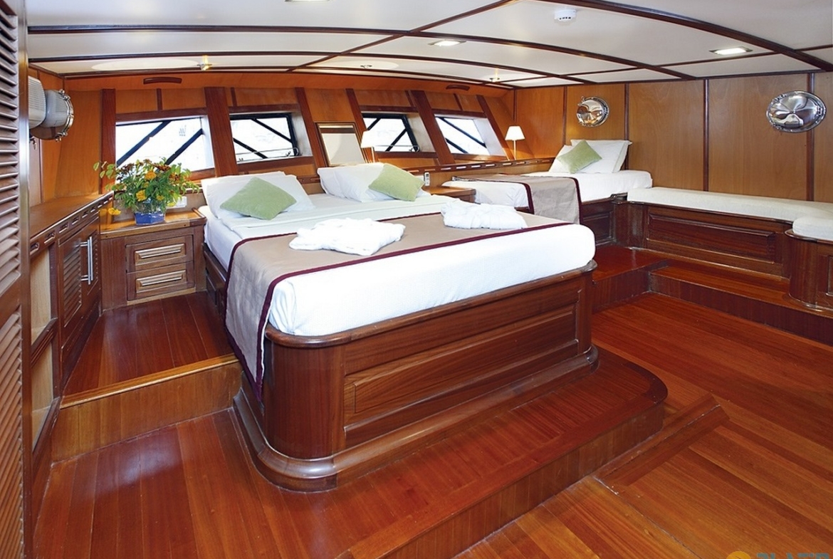 Saraylı 1 Yat Tekne Gulet Kiralama Mavi Yolculuk