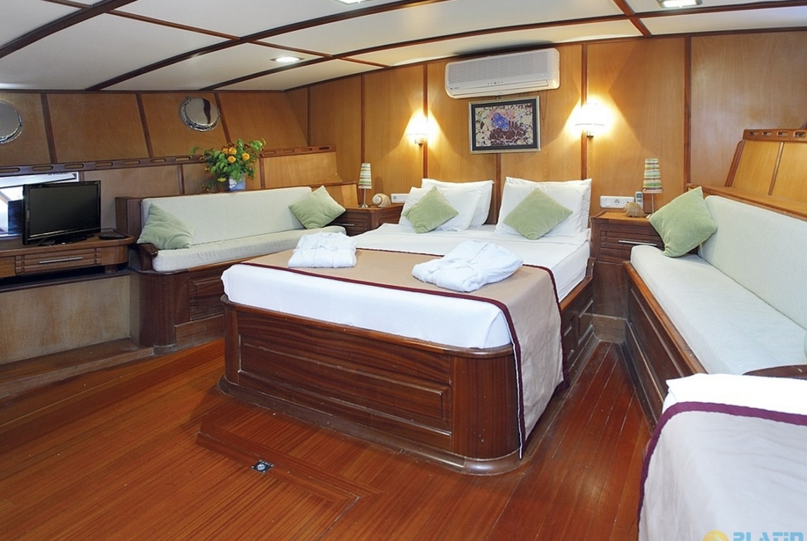 Saraylı 1 Yat Tekne Gulet Kiralama Mavi Yolculuk