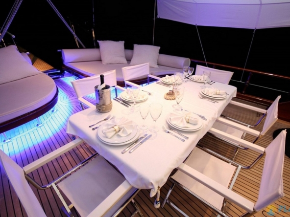 White Goose Kiralik Yat Tekne Gulet Mavi Yolculuk Tur