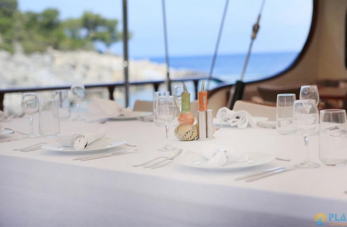 Zelda Kiralik Gulet Yat Tekne Mavi Yolculuk Tur Yat Kiralama