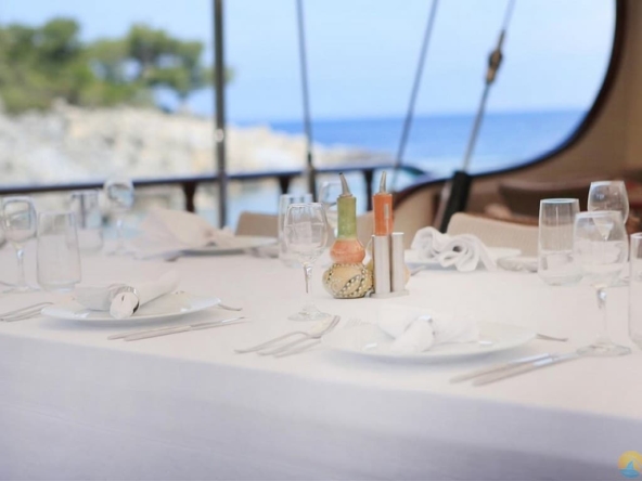 Zelda Kiralik Gulet Yat Tekne Mavi Yolculuk Tur Yat Kiralama