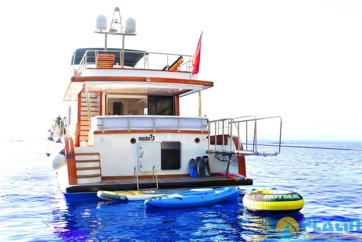 Maske 3 Kiralik Trawler Tekne Yat Mavi Yolculuk