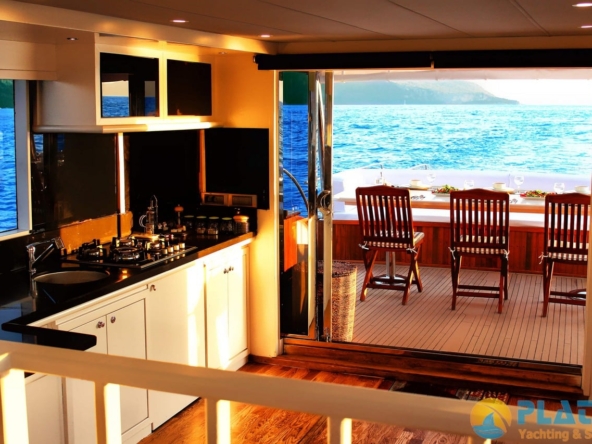 Maske 3 Kiralik Trawler Tekne Yat Mavi Yolculuk