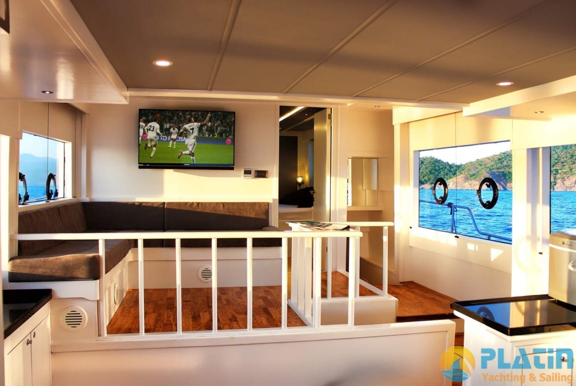 Maske 3 Kiralik Trawler Tekne Yat Mavi Yolculuk