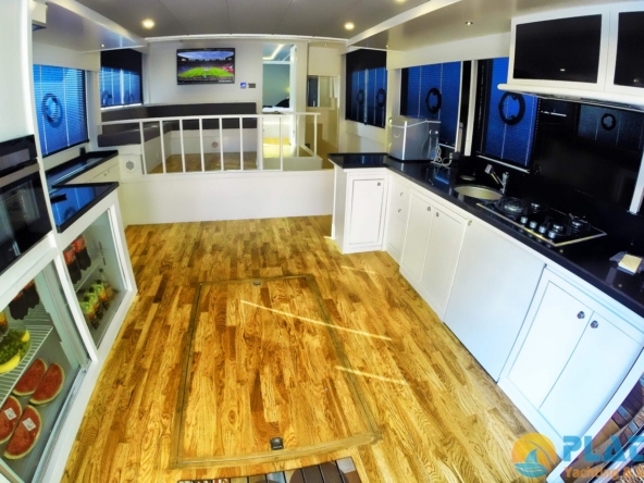 Maske 3 Kiralik Trawler Tekne Yat Mavi Yolculuk