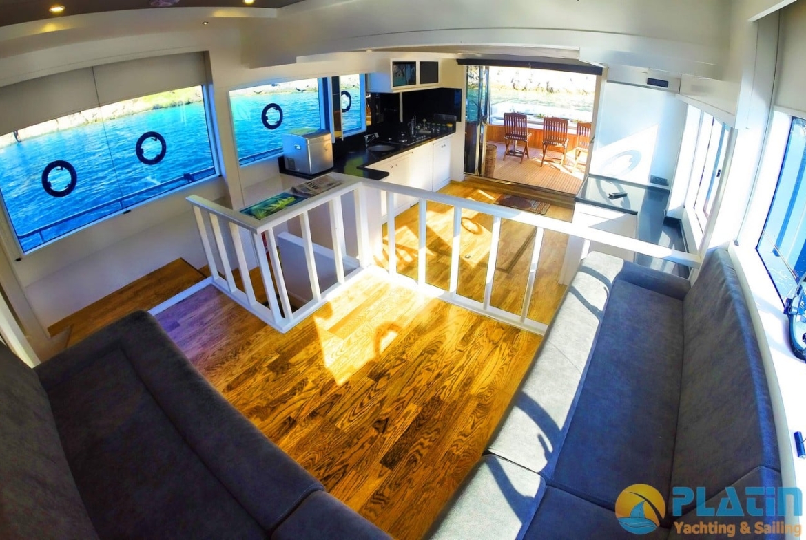 Maske 3 Kiralik Trawler Tekne Yat Mavi Yolculuk