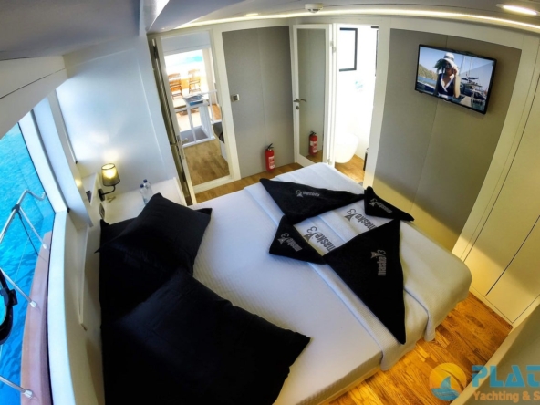 Maske 3 Kiralik Trawler Tekne Yat Mavi Yolculuk