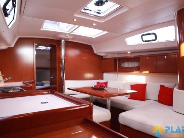 kiralik sailing tekne yelkenli yat platin yatcilik