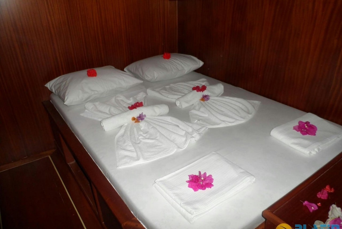 Gazi Kaptan Bozburun Kiralık Yat Tekne Gulet Platin Yatcilik