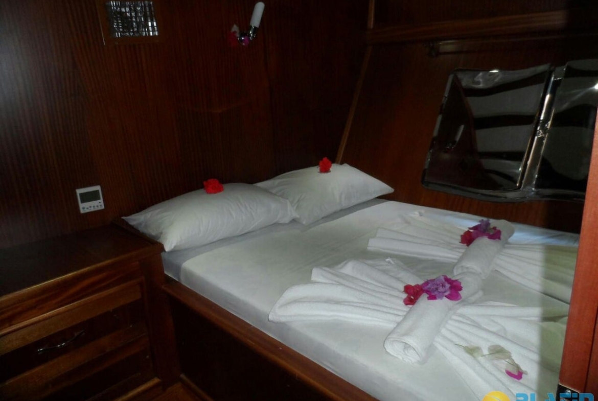 Gazi Kaptan Bozburun Kiralık Yat Tekne Gulet Platin Yatcilik
