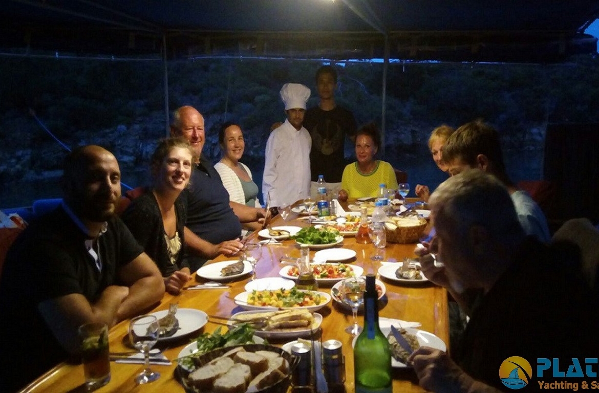 Lady Cemre Kiralık Yat Tekne Gulet Platin Yatcilik