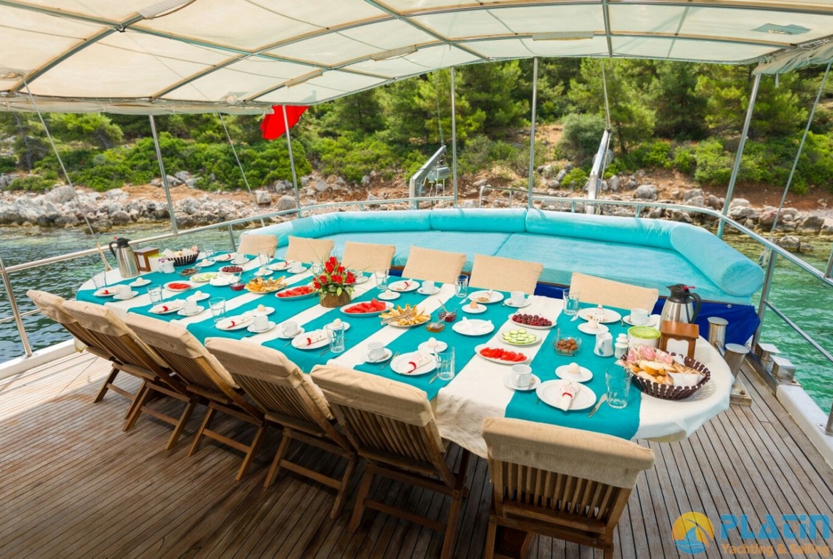 Oguz 5 Kiralık Yat Tekne Gulet Platin Yatcilik