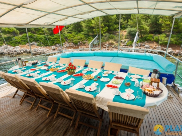 Oguz 5 Kiralık Yat Tekne Gulet Platin Yatcilik