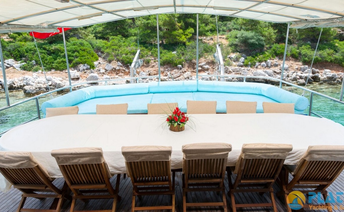 Oguz 5 Kiralık Yat Tekne Gulet Platin Yatcilik