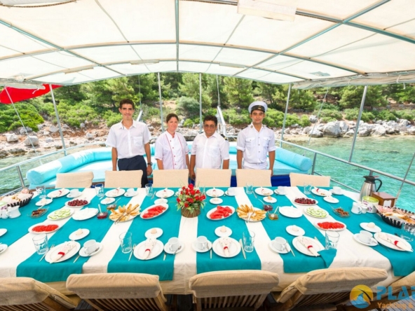 Oguz 5 Kiralık Yat Tekne Gulet Platin Yatcilik