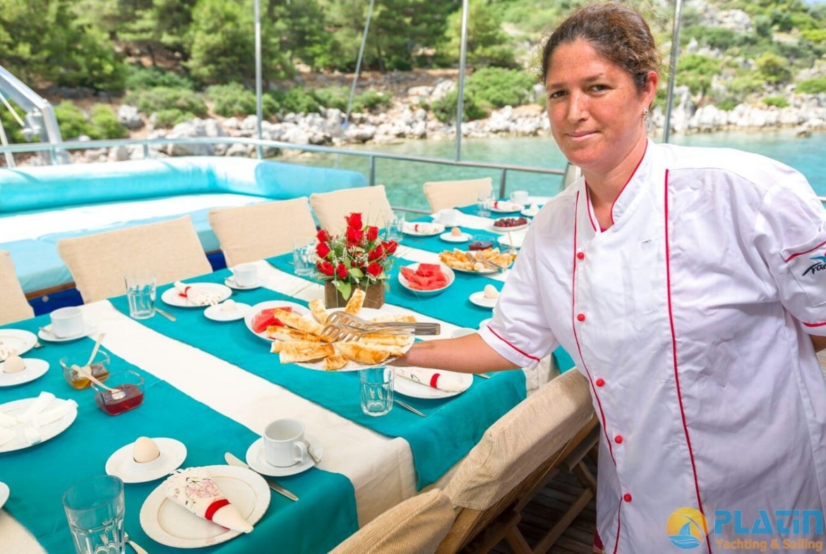 Oguz 5 Kiralık Yat Tekne Gulet Platin Yatcilik