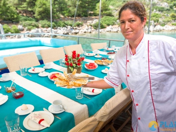 Oguz 5 Kiralık Yat Tekne Gulet Platin Yatcilik