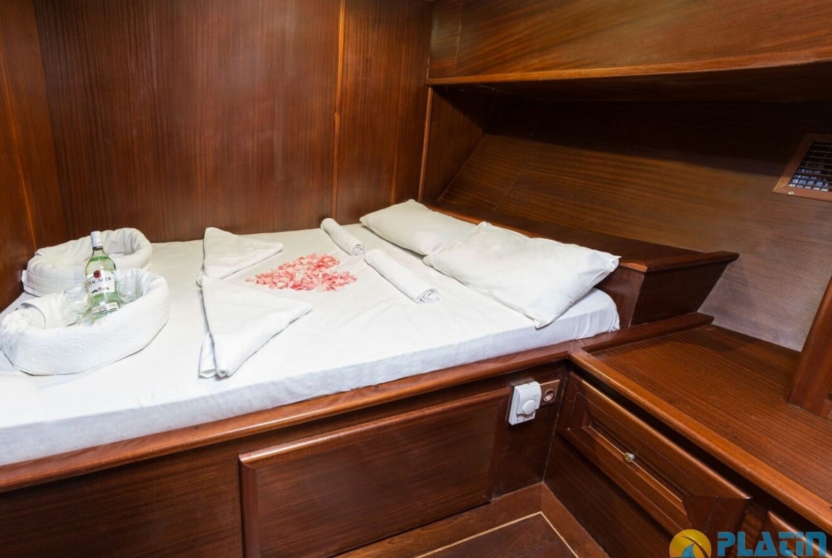 Oguz 5 Kiralık Yat Tekne Gulet Platin Yatcilik