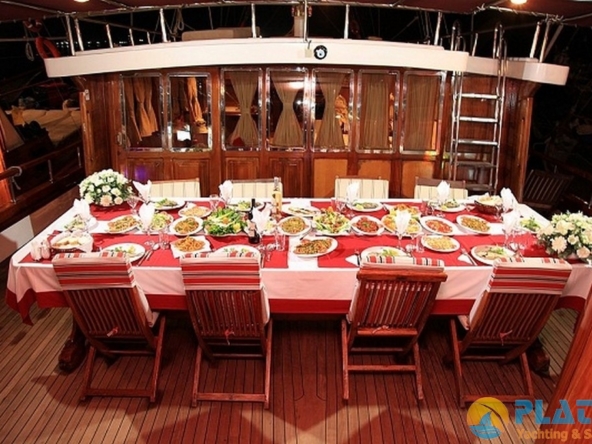 Vista 1 Sevil Kiralik Yat Tekne Gulet Platin Yatcilik