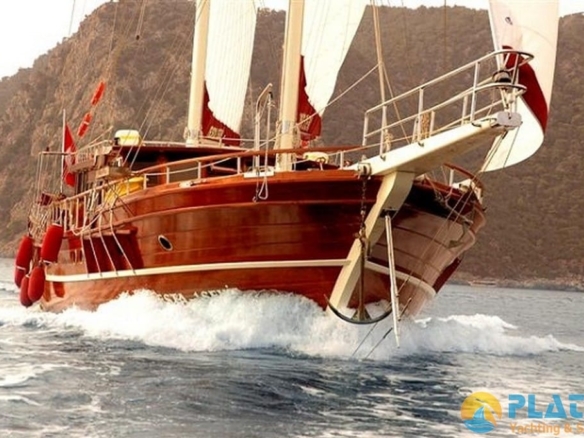 Vista 1 Sevil Kiralik Yat Tekne Gulet Platin Yatcilik
