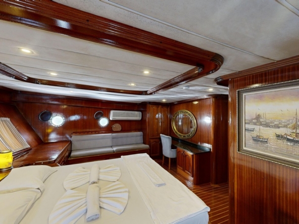 Diamond Lila Gulet – 30 Metre Lüks Mavi Yolculuk Deneyimi