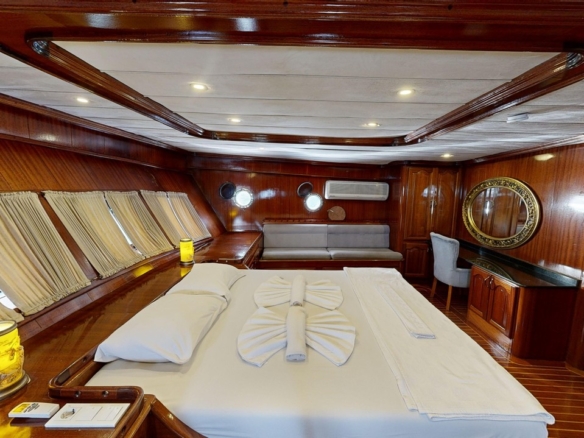 Diamond Lila Gulet – 30 Metre Lüks Mavi Yolculuk Deneyimi