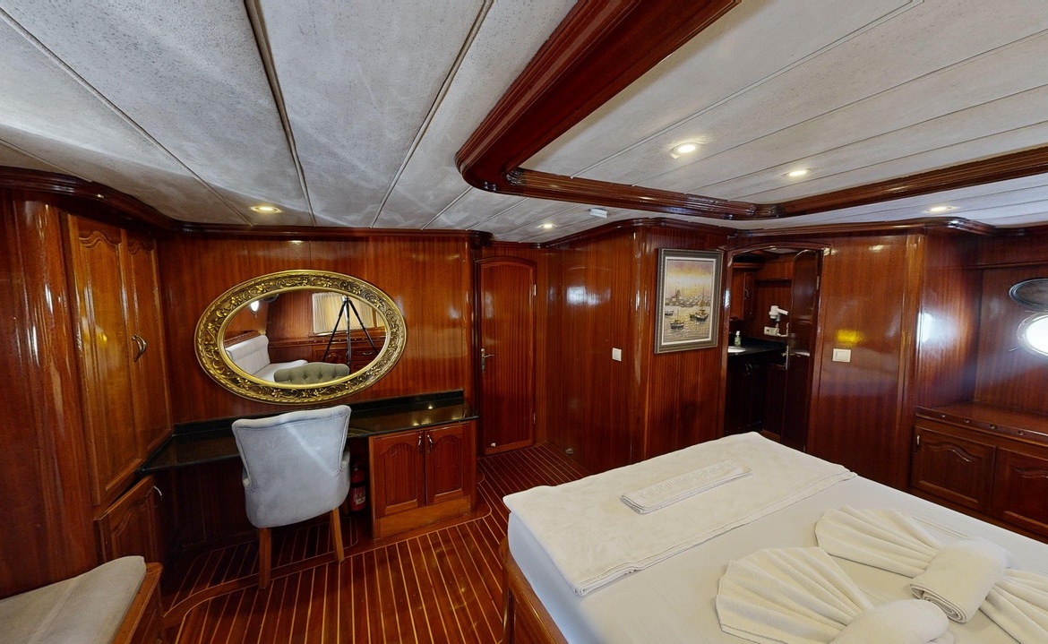 Diamond Lila Gulet – 30 Metre Lüks Mavi Yolculuk Deneyimi