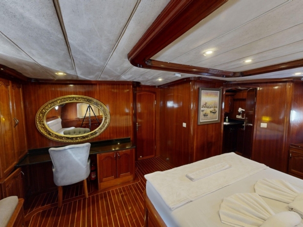 Diamond Lila Gulet – 30 Metre Lüks Mavi Yolculuk Deneyimi