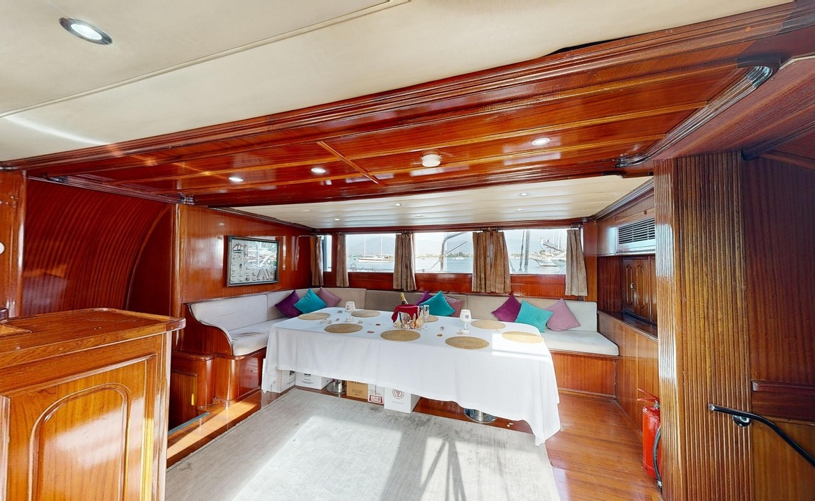 Diamond Lila Gulet – 30 Metre Lüks Mavi Yolculuk Deneyimi