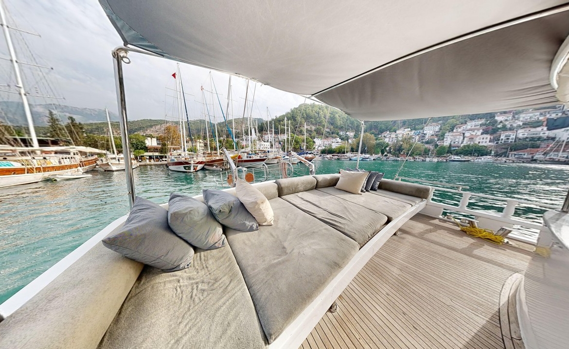 Diamond Lila Gulet – 30 Metre Lüks Mavi Yolculuk Deneyimi