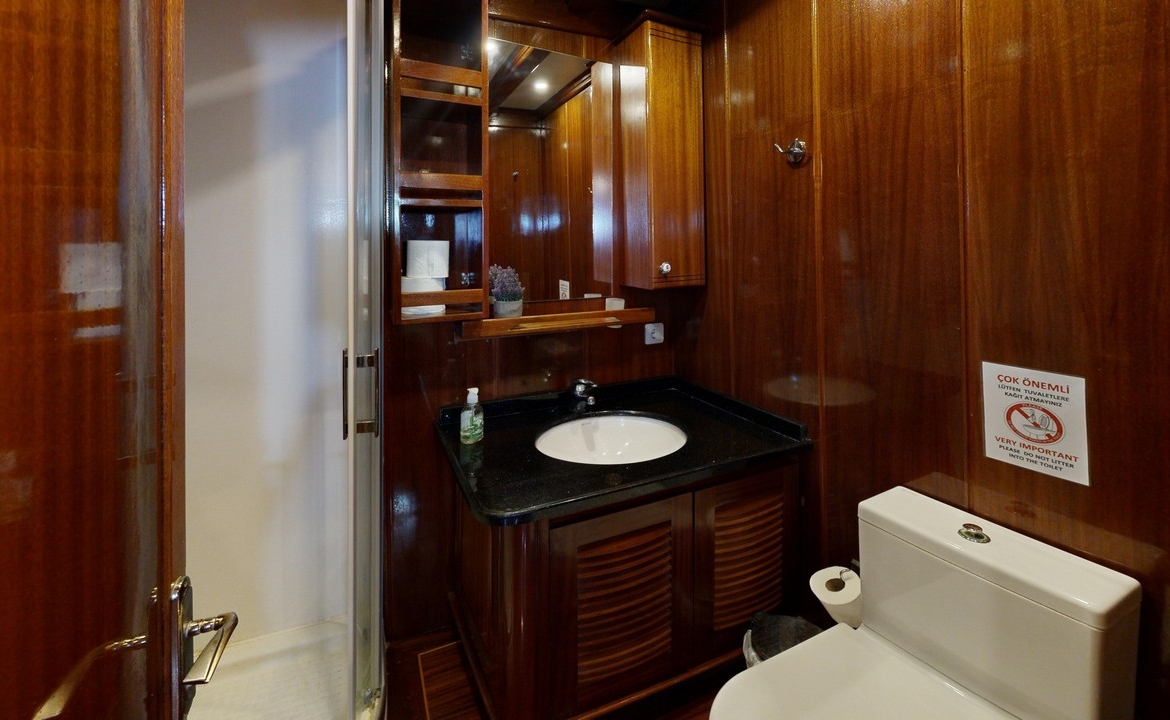 Diamond Lila Gulet – 30 Metre Lüks Mavi Yolculuk Deneyimi