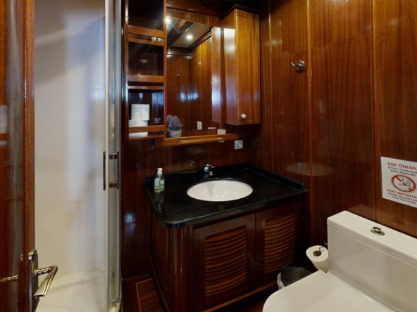 Diamond Lila Gulet – 30 Metre Lüks Mavi Yolculuk Deneyimi