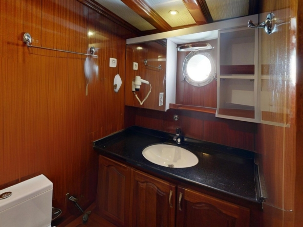 Diamond Lila Gulet – 30 Metre Lüks Mavi Yolculuk Deneyimi