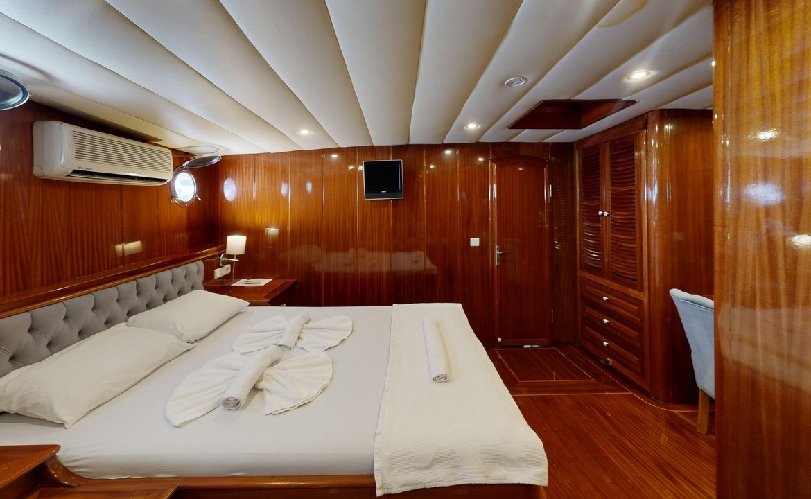 Diamond Lila Gulet – 30 Metre Lüks Mavi Yolculuk Deneyimi