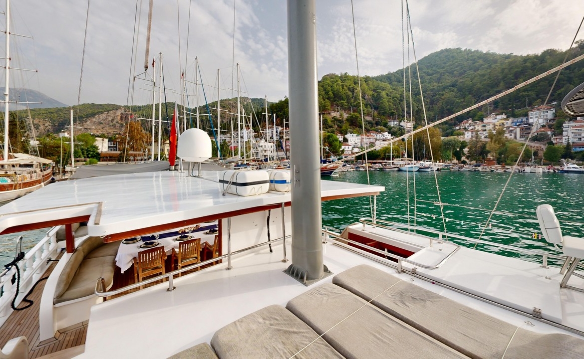 Diamond Lila Gulet – 30 Metre Lüks Mavi Yolculuk Deneyimi