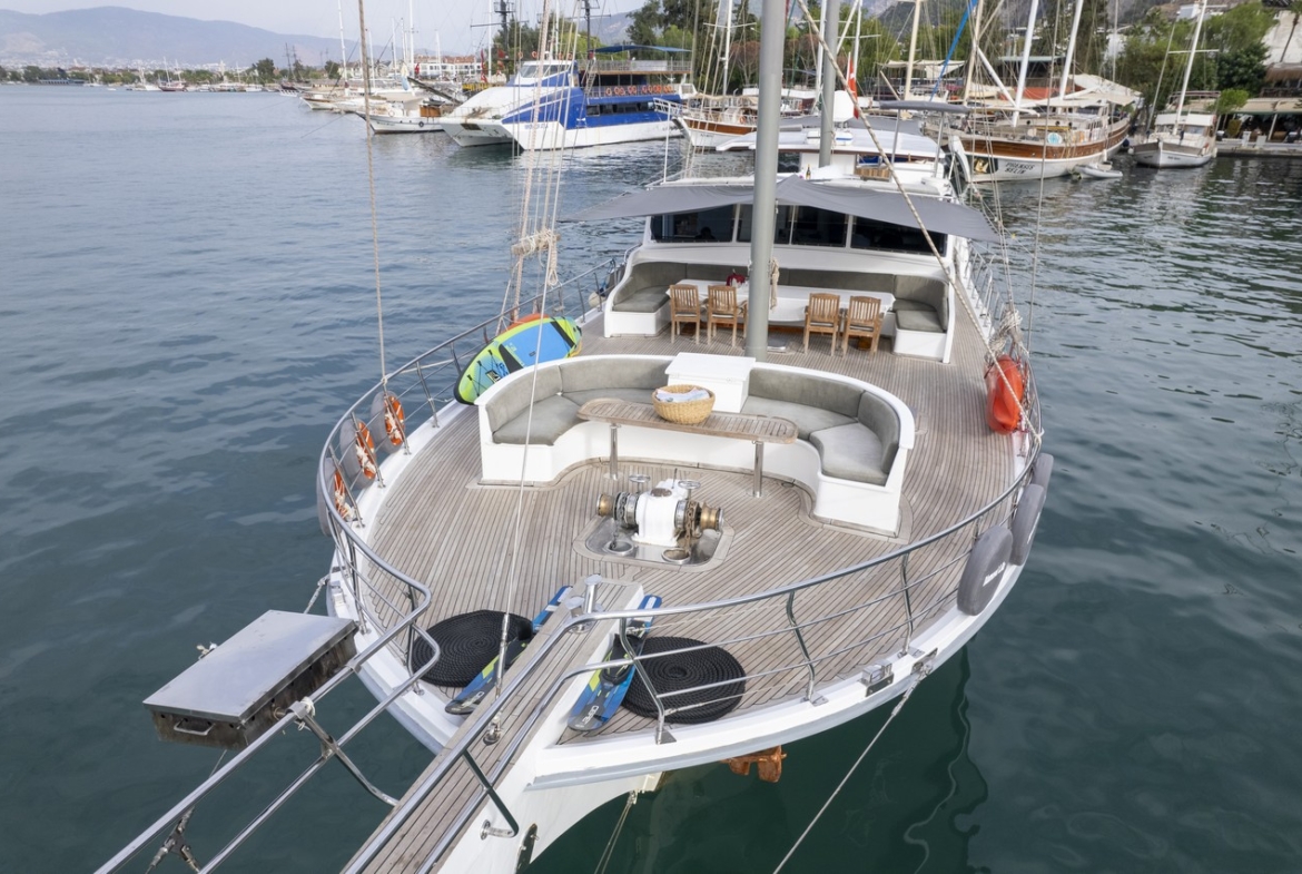 Diamond Lila Gulet – 30 Metre Lüks Mavi Yolculuk Deneyimi