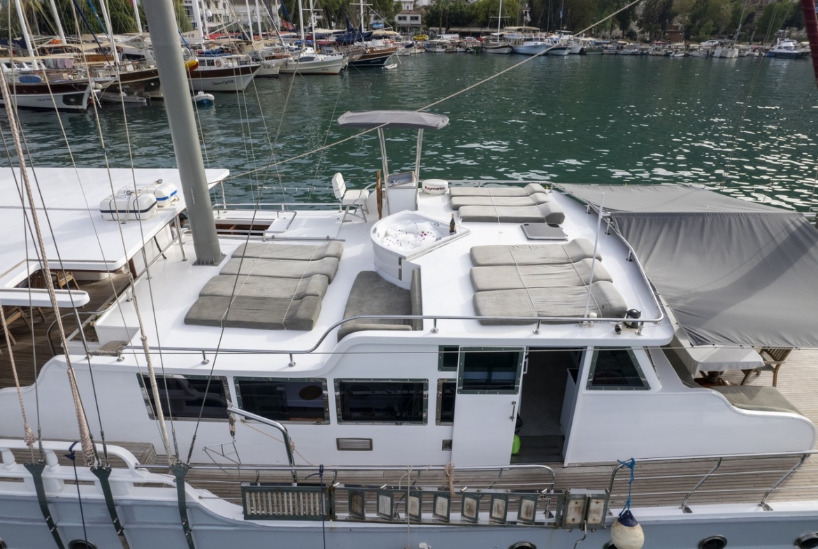 Diamond Lila Gulet – 30 Metre Lüks Mavi Yolculuk Deneyimi