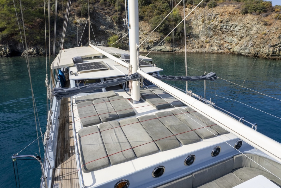 Diamond Lila Gulet – 30 Metre Lüks Mavi Yolculuk Deneyimi